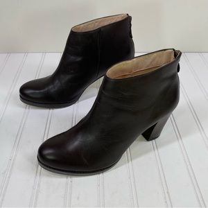 Ankle boots